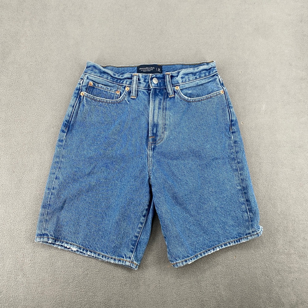 Abercrombie & Fitch Baggy Short Authentic Rigid Denim Medium Wash Blue 28